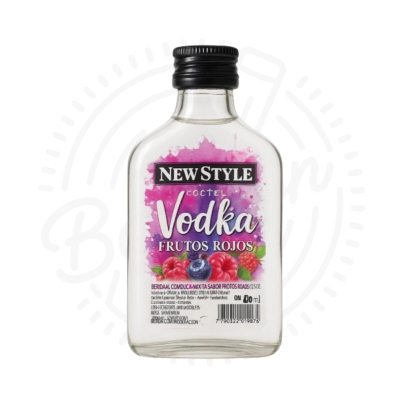 PETACA VODKA NEW STYLE FRUTOS ROJOS X200CC